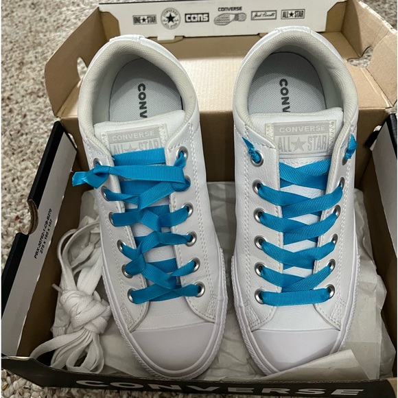 White leather converse sneakers - Picture 3 of 7